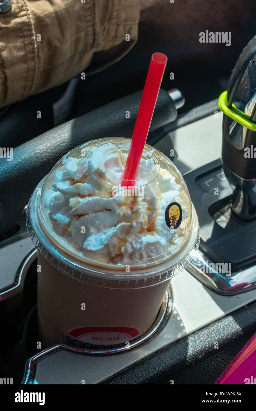 Scooters caffè sul Go Foto Stock