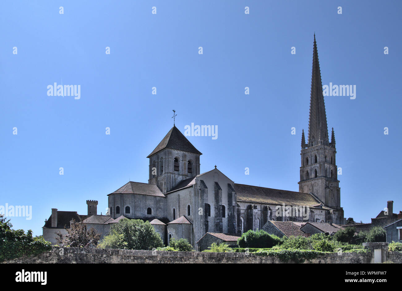 Abbazia di Saint-Savin sur Gartempe nella regione di Vienne in Francia Foto Stock