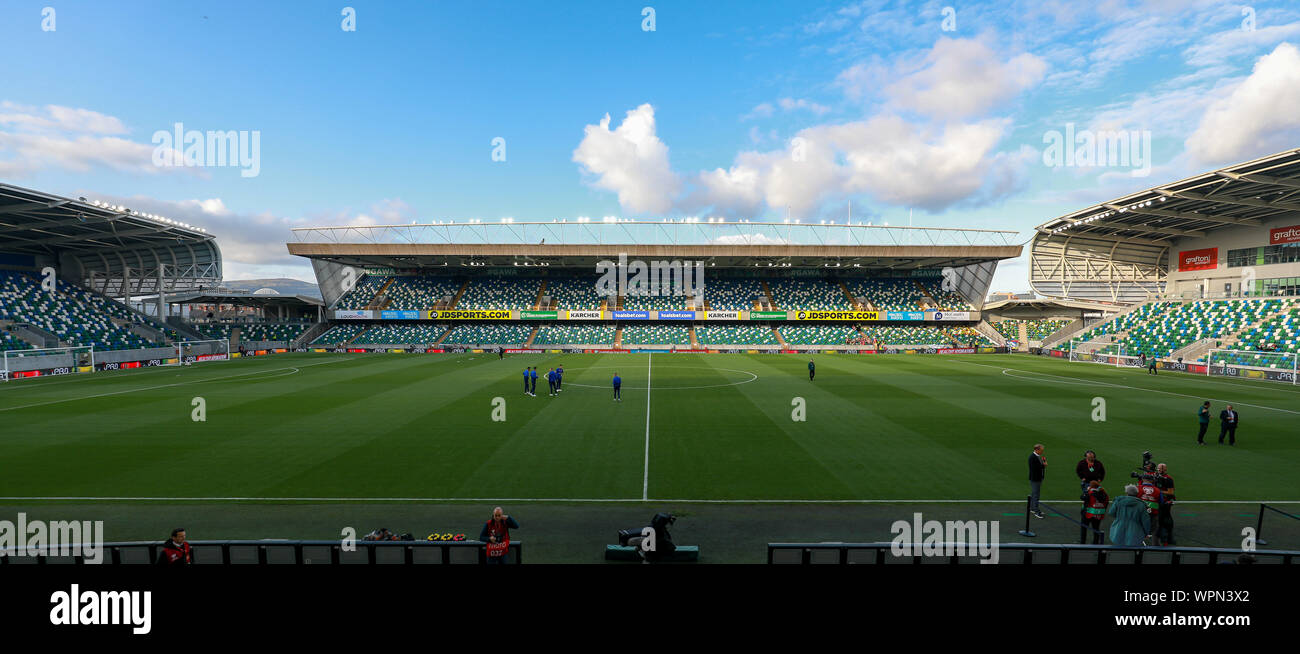 Belfast, Contea di Antrim, Irlanda del Nord. 09Sep, 2019. 9 settembre 2019; Windsor Park, Belfast, Contea di Antrim, Irlanda del Nord; Campionati Europei 2020, qualificatore Irlanda del Nord contro la Germania; vista generale del Windsor Park - solo uso editoriale. Credit: Azione Plus immagini di sport/Alamy Live News Foto Stock