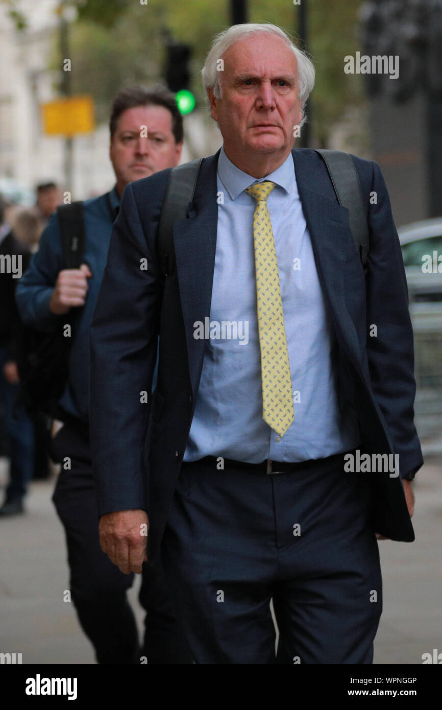 Westminster, London, 09Sep 2019. Sir Edward Lister, Downing Street il capo dello staff del Primo Ministro Boris Johnson e stratega politico, passeggiate su Whitehall a Westminster come MPs hanno dibattiti di emergenza su Brexit dentro le case del Parlamento. Credito: Imageplotter/Alamy Live News Foto Stock