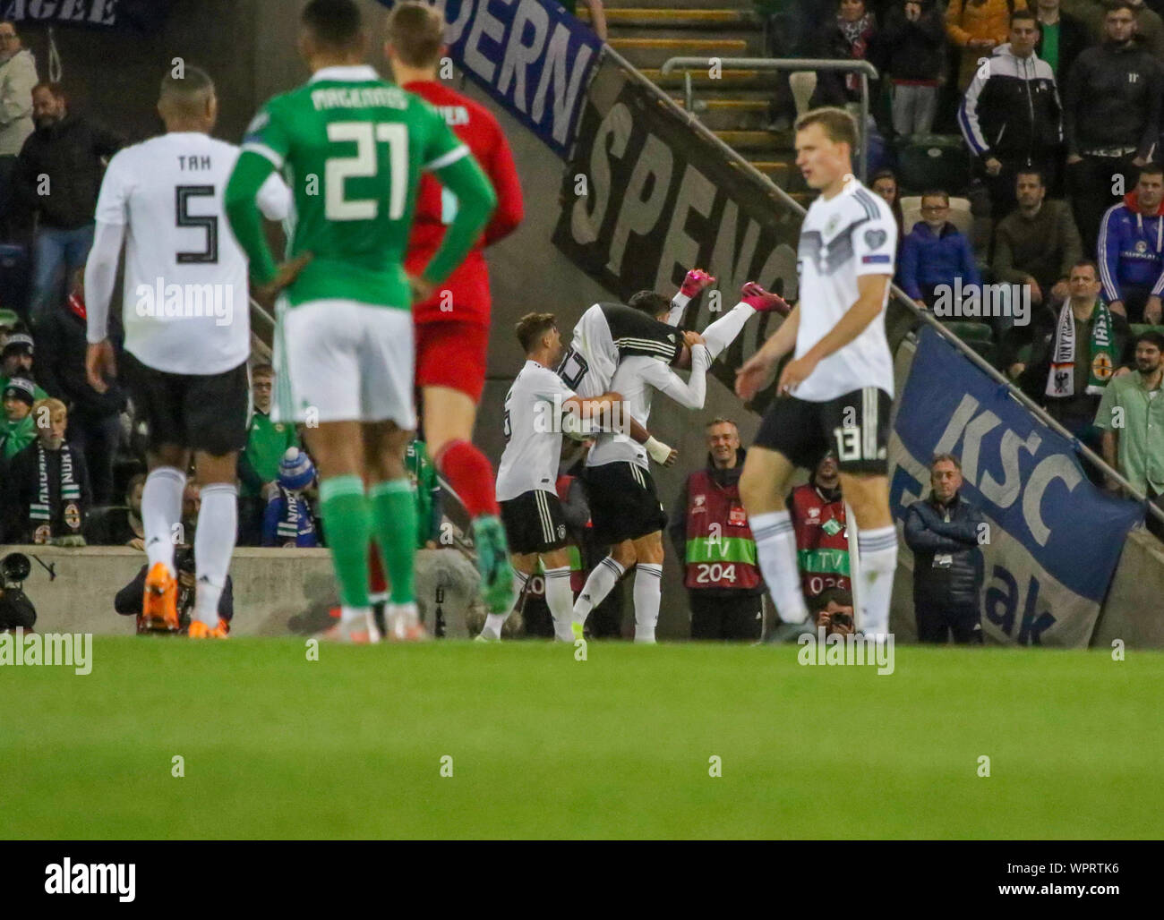 Stadio Nazionale al Windsor Park di Belfast, Irlanda del Nord. 09a settembre 2019. UEFA EURO 2020 il qualificatore- gruppo C, Irlanda del Nord / Germania (bianco). Azione da questa sera il qualificatore. Credito: David Hunter/Alamy Live News. Foto Stock