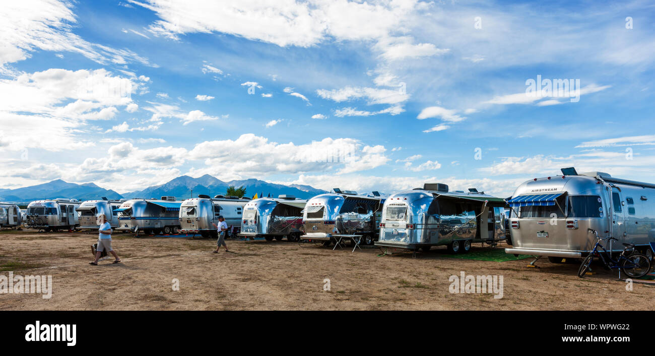 Camping Airstream rimorchi al Airstream vintage Club Rocky Mountain Rally Foto Stock