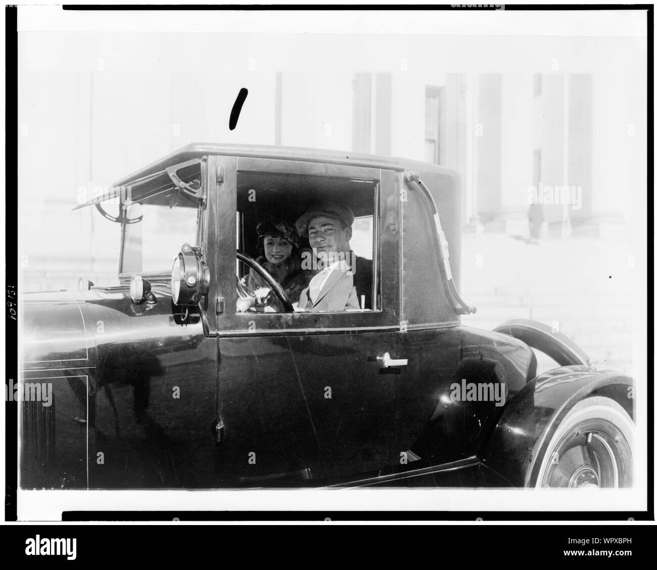 L uomo e la donna, in automobile, in Washington, D.C. Foto Stock