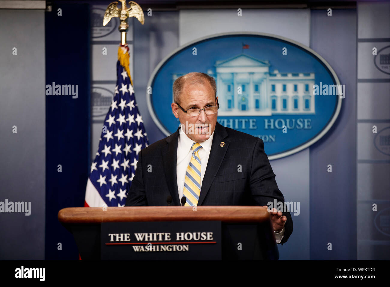 Washington, Stati Uniti d'America. 9 Sep, 2019. Agenti delle dogane e della protezione delle frontiere (CBP) Il commissario Mark Morgan parla durante un briefing con la stampa alla Casa Bianca a Washington DC, gli Stati Uniti e il 7 settembre 9, 2019. Gli Stati Uniti hanno arrestato o allontanato 64.000 persone alla frontiera meridionale nel mese di agosto, la registrazione di un terzo mese consecutivo in calo, secondo un funzionario lunedì. Credito: Ting Shen/Xinhua Foto Stock