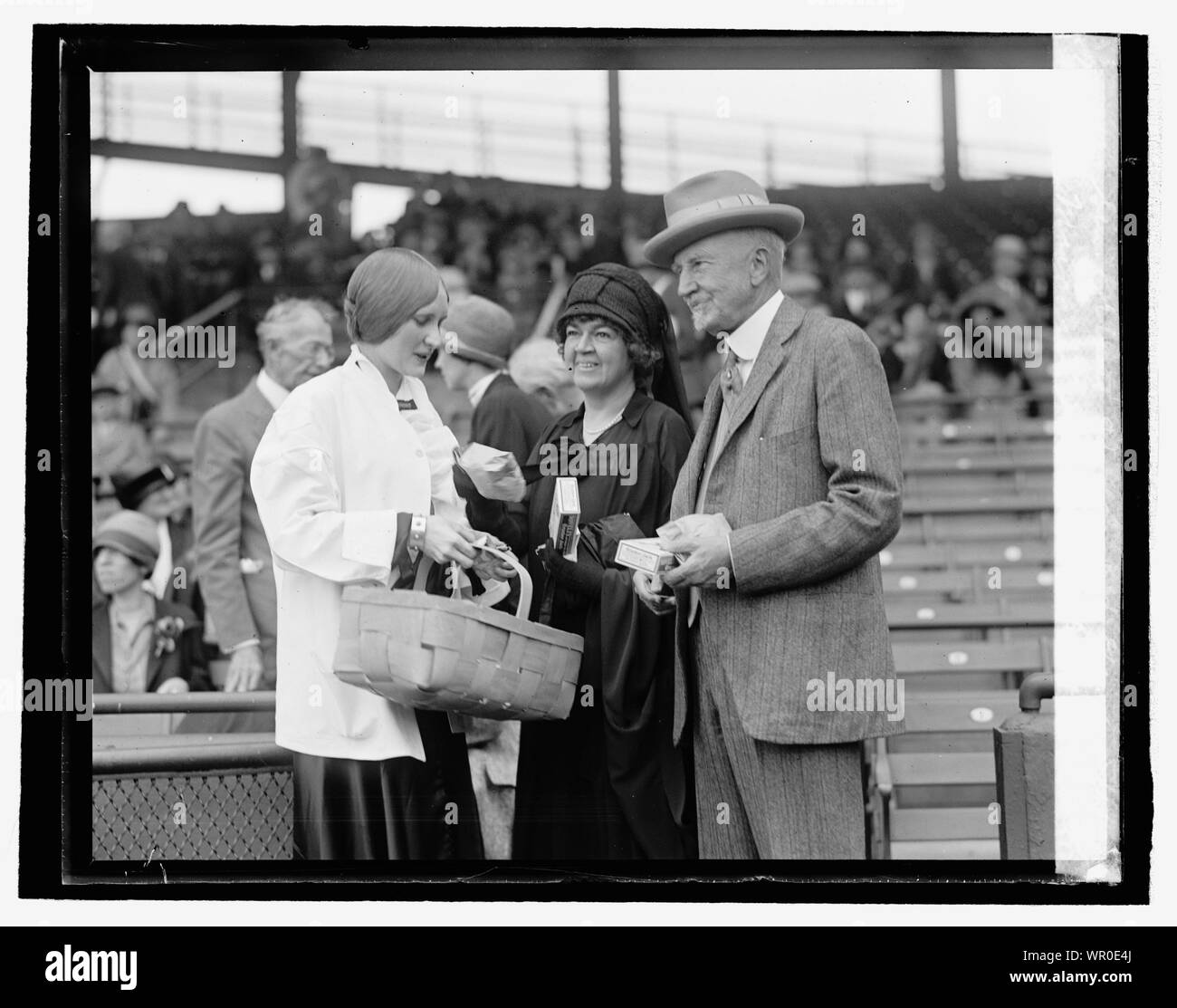Margaret parla, sost. Rogers & Sen. Gillett a Dem. - Sost. Gioco, 5/1/26 Foto Stock