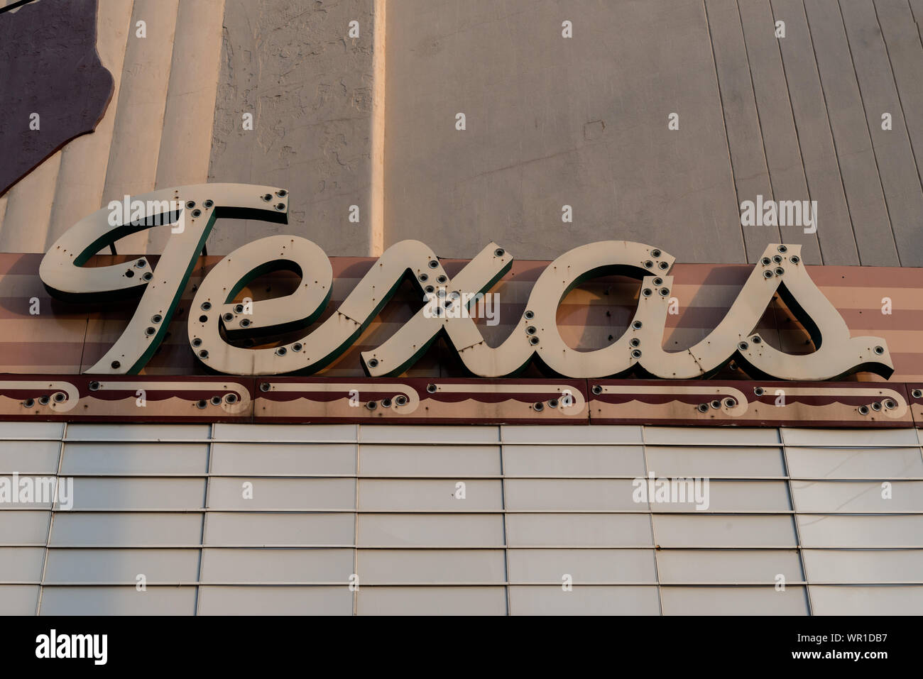 Marquee del Texas Theatre, che ha chiuso il 1983 in San Angelo, la sede di Tom Green County, Texas Foto Stock