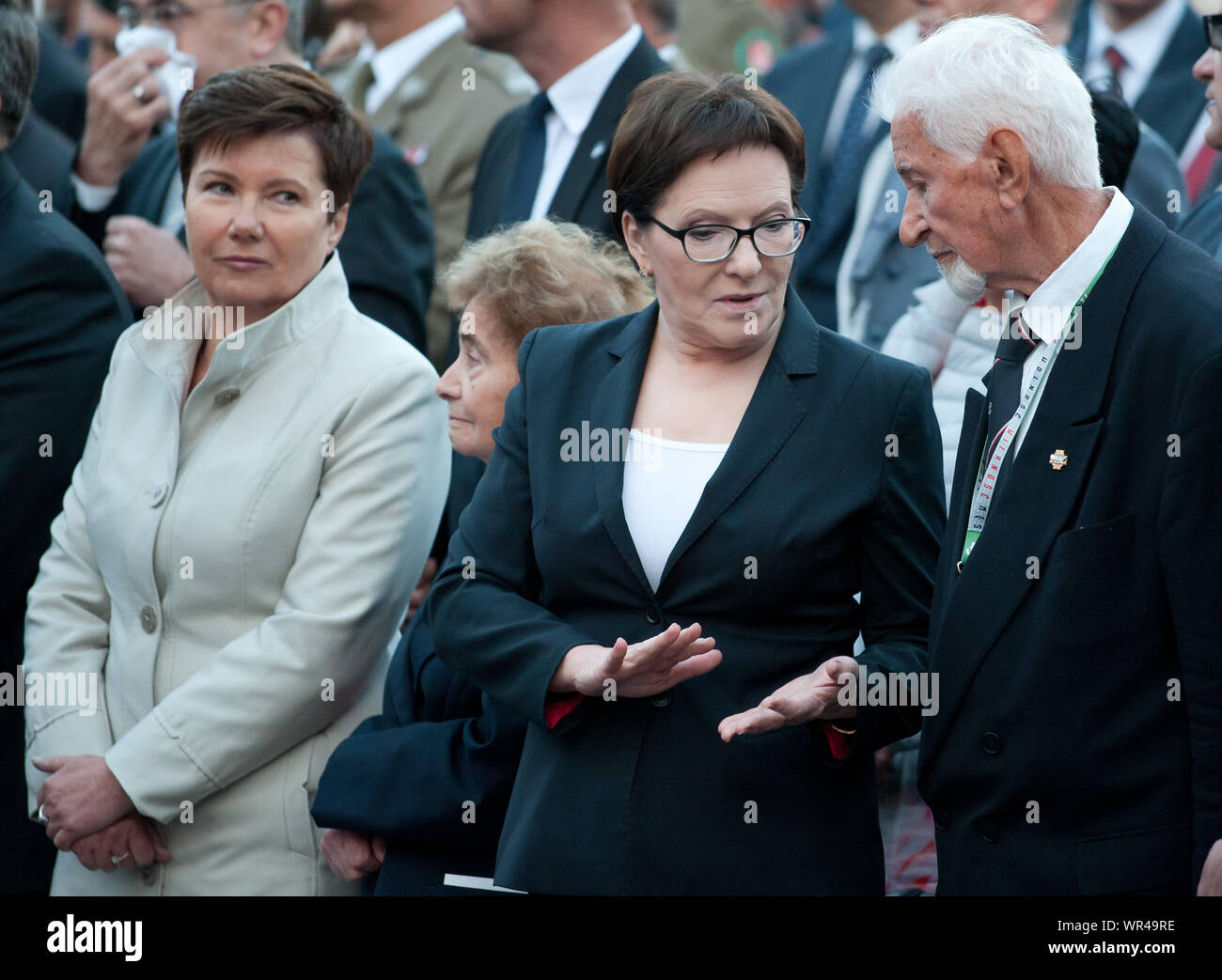 31.07.2015 Varsavia, Polonia. 71esimo anniversario della Insurrezione di Varsavia.Nella foto: Ewa Kopacz, Hanna Gronkiewicz - Valzer Foto Stock