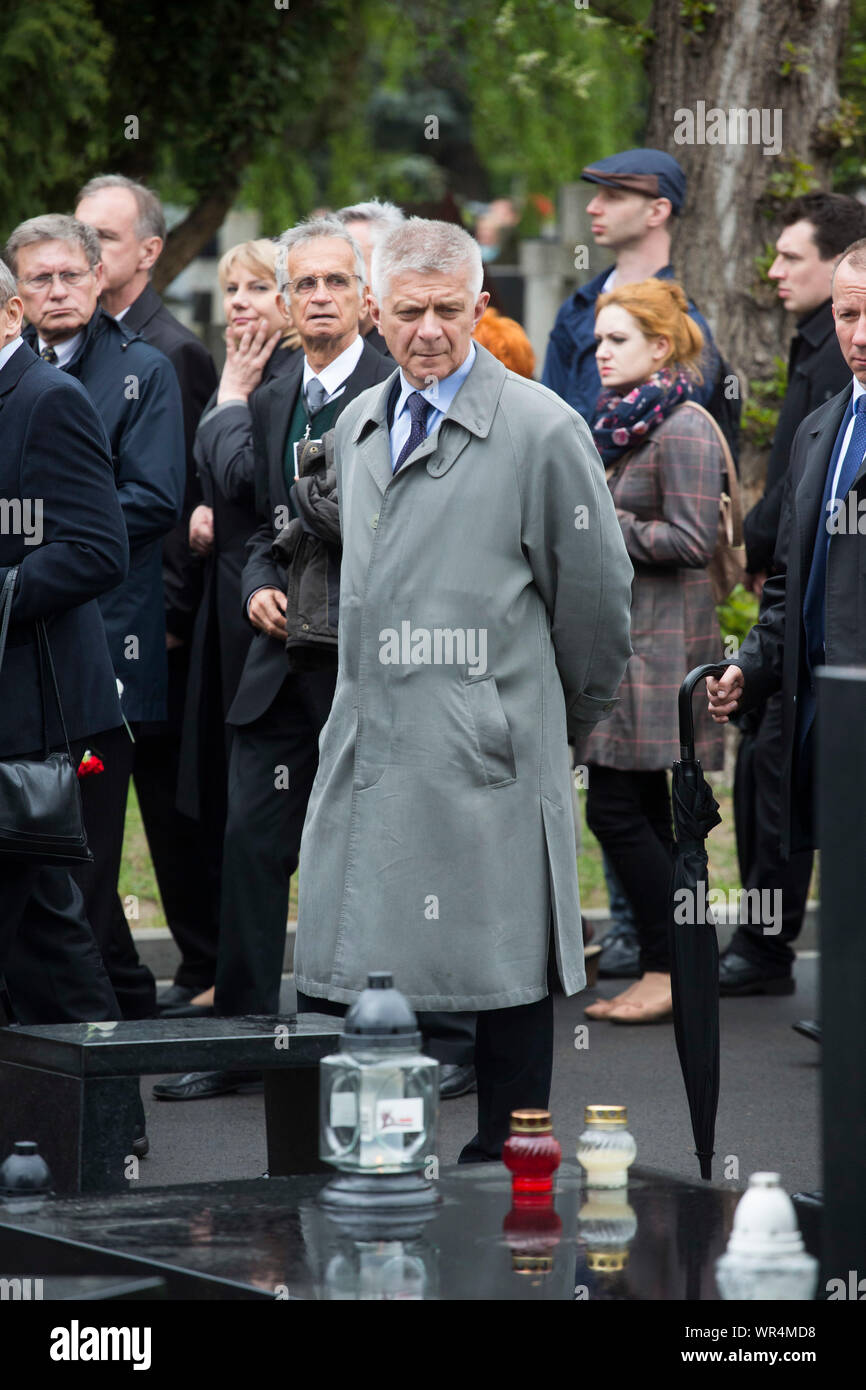 4.05.2015 Varsavia, Polonia. Bartoszewski i funerali del. Nella foto: Marek Belka Foto Stock