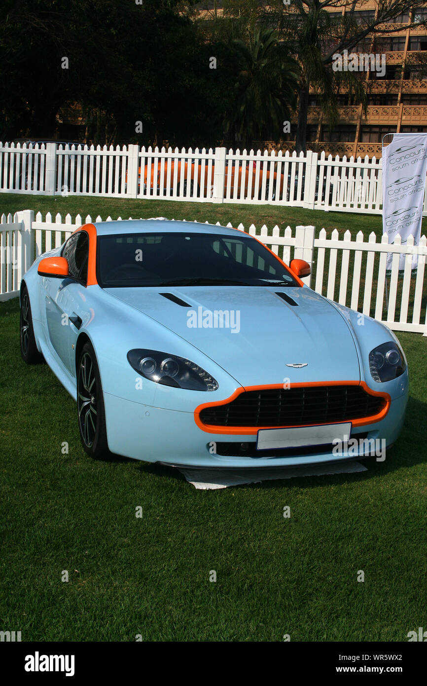 Aston Martin Vantage V8 N420 sul display, Concours, Sun City, in Sudafrica Foto Stock