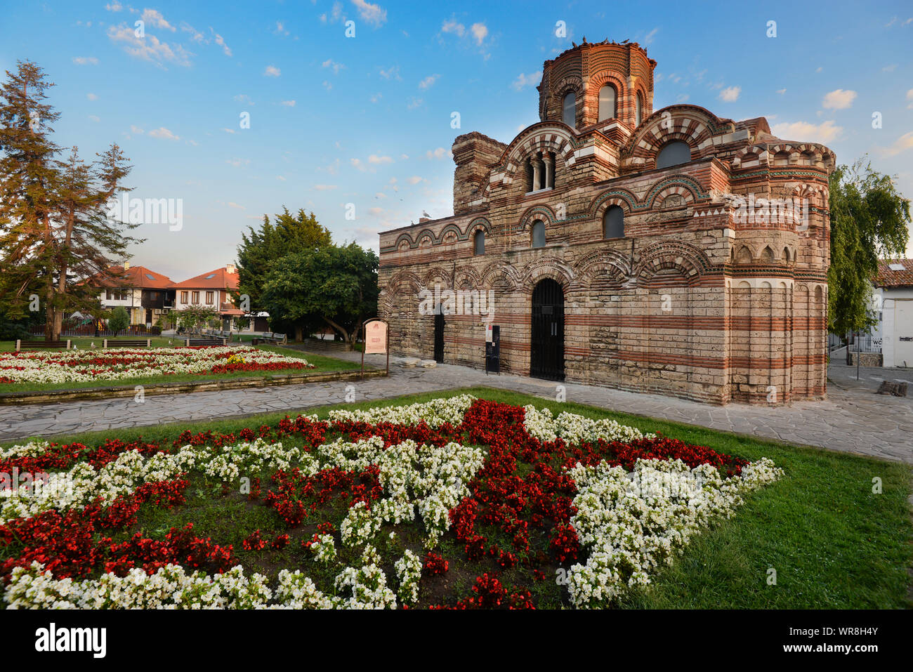 Chiesa di Cristo Pantocrator, la chiesa è decorata con svastiche, Nesebar, Sito Patrimonio Mondiale dell'UNESCO sulla costa del Mar Nero, Bulgaria, Europa Foto Stock