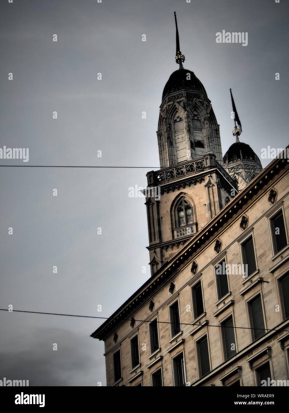 Zurigo scuro edificio illuminato scene Foto Stock