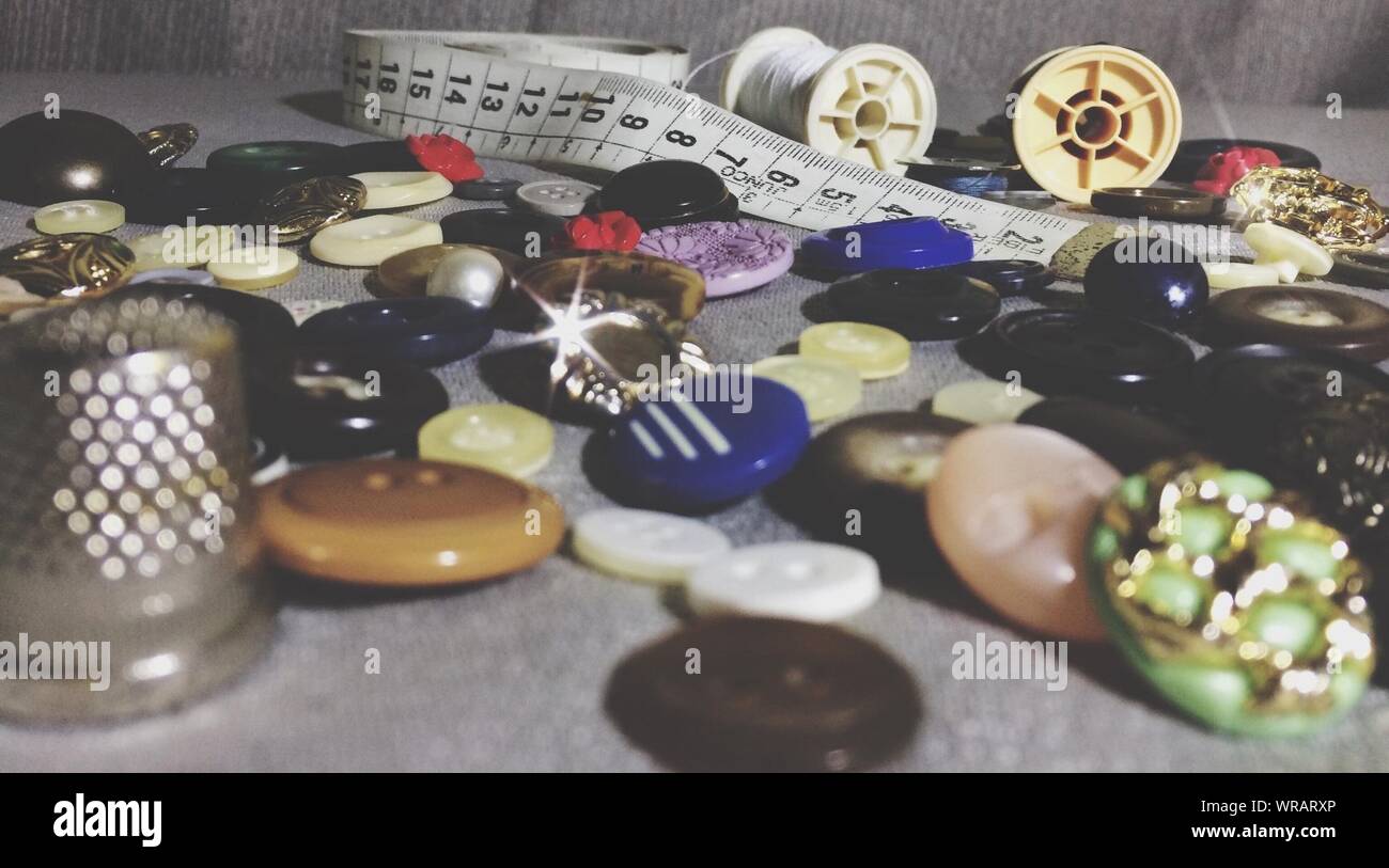 Close-up di accessori per il cucito Foto Stock