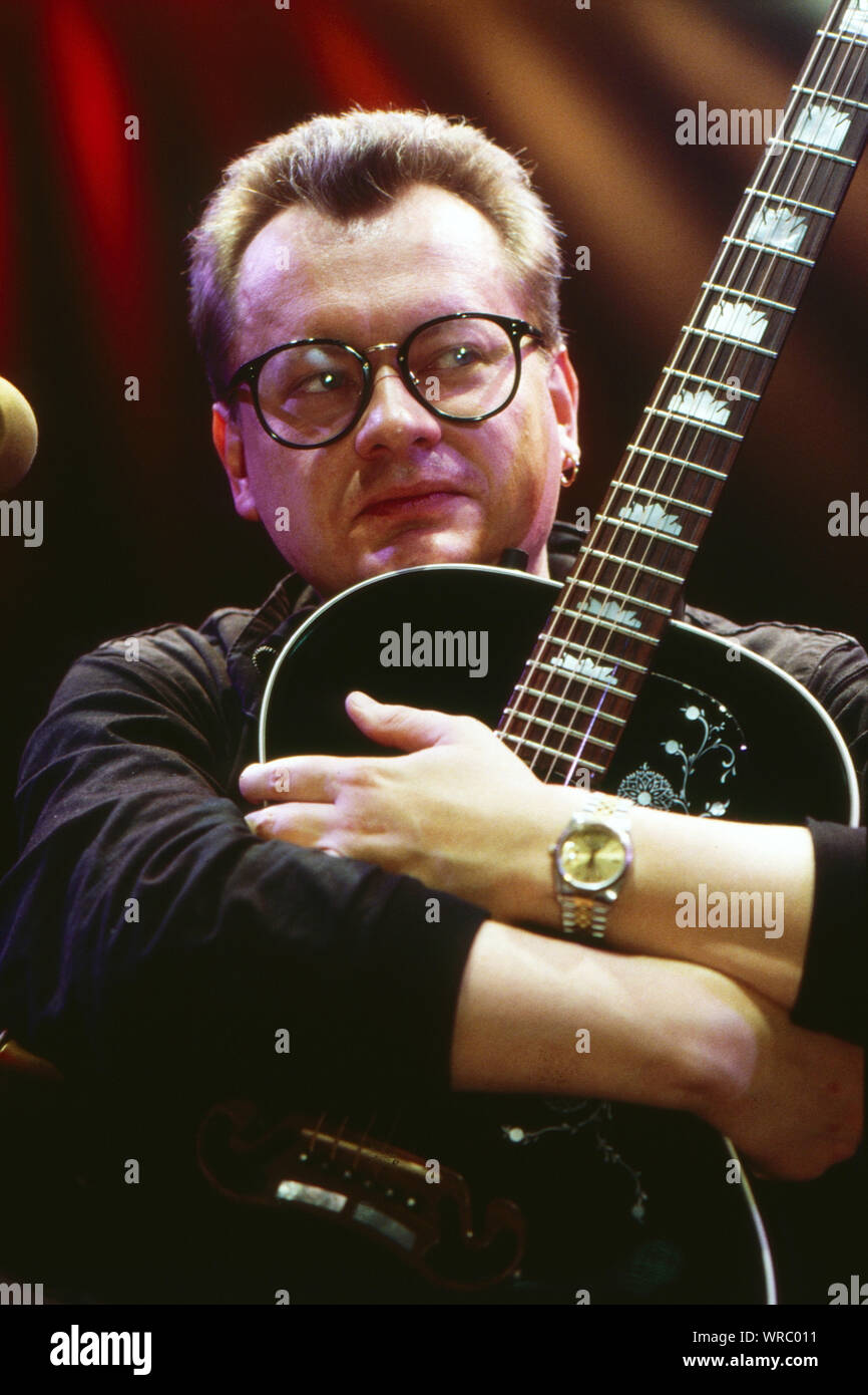 Heinz Rudolf Kunze, deutscher Rockmusiker, Deutschland 1994. Tedesco roccia cantante e musicista Heinz Rudolf Kunze, Germania 1994. Foto Stock