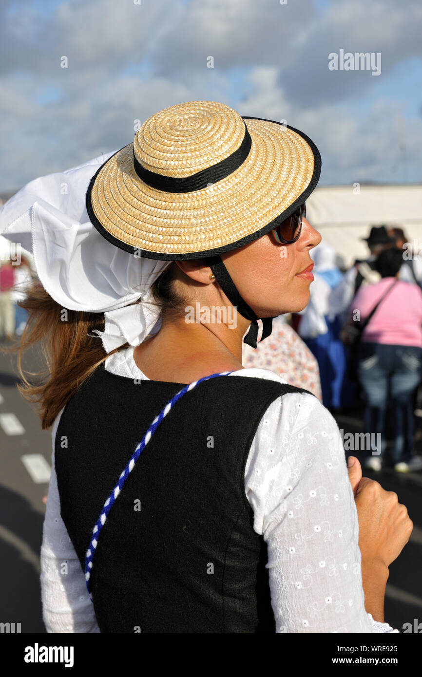 Romeria (pellegrinaggio) de Nuestra Senora de las Dolores (Lady dei vulcani). Le persone vengono a piedi da tutta l isola e portare cibo offre per la d Foto Stock
