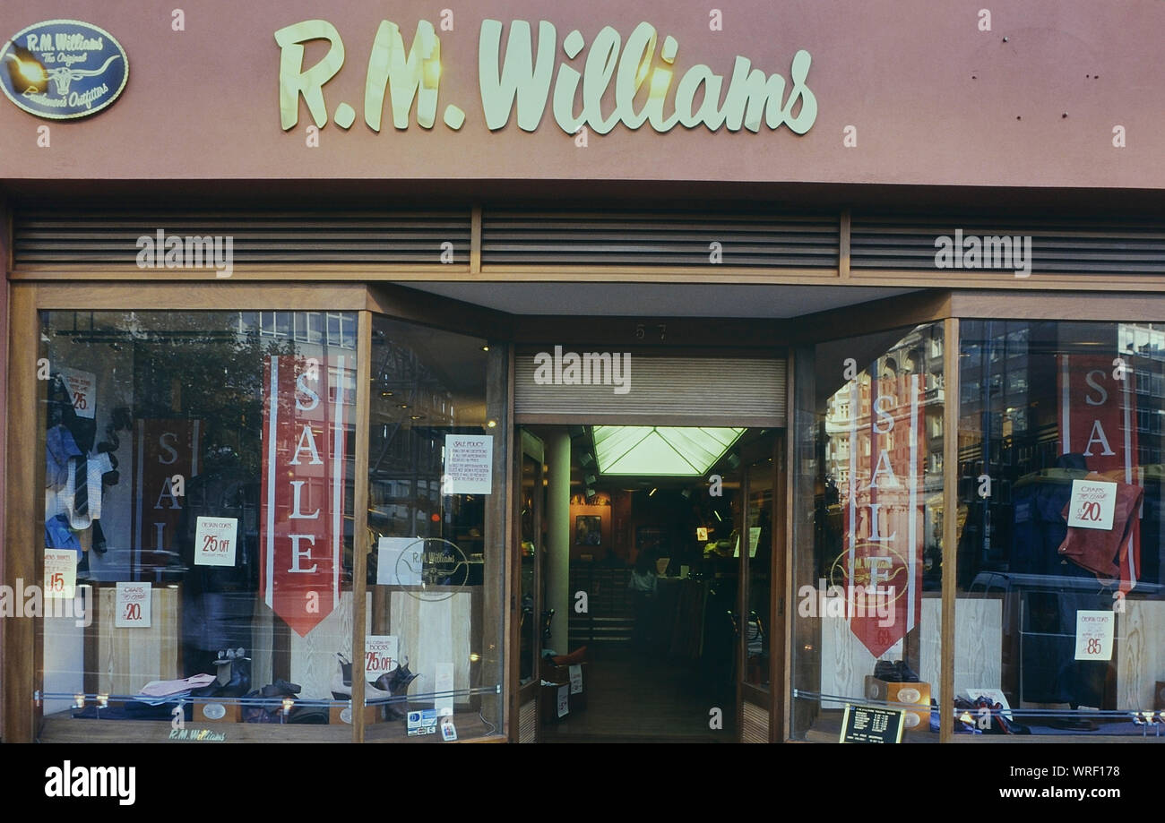 R.M. Williams del negozio di Londra, 5 - 7, Brompton Road e Knightsbridge, Inghilterra, Regno Unito. Circa ottanta Foto Stock