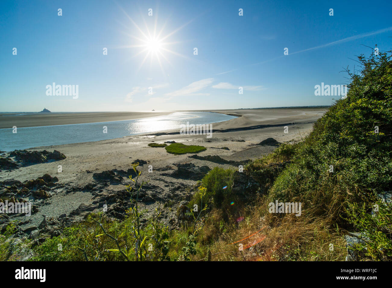 Oceano atlantico acqua Fluente in Mont Saint Michel Bay in Normandia Francia Foto Stock