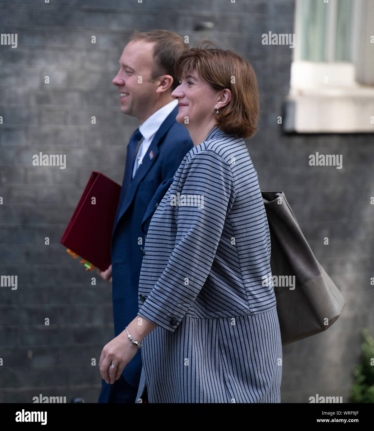 A Downing Street, Londra, Regno Unito. 10 settembre 2019. Matt Hancock, Segretario di Stato per la salute e la cura sociale a Downing Street con Nicky Morgan, Segretario di Stato per la cultura dei mezzi di comunicazione e dello Sport per la riunione di gabinetto. Credito: Malcolm Park/Alamy Live News. Foto Stock