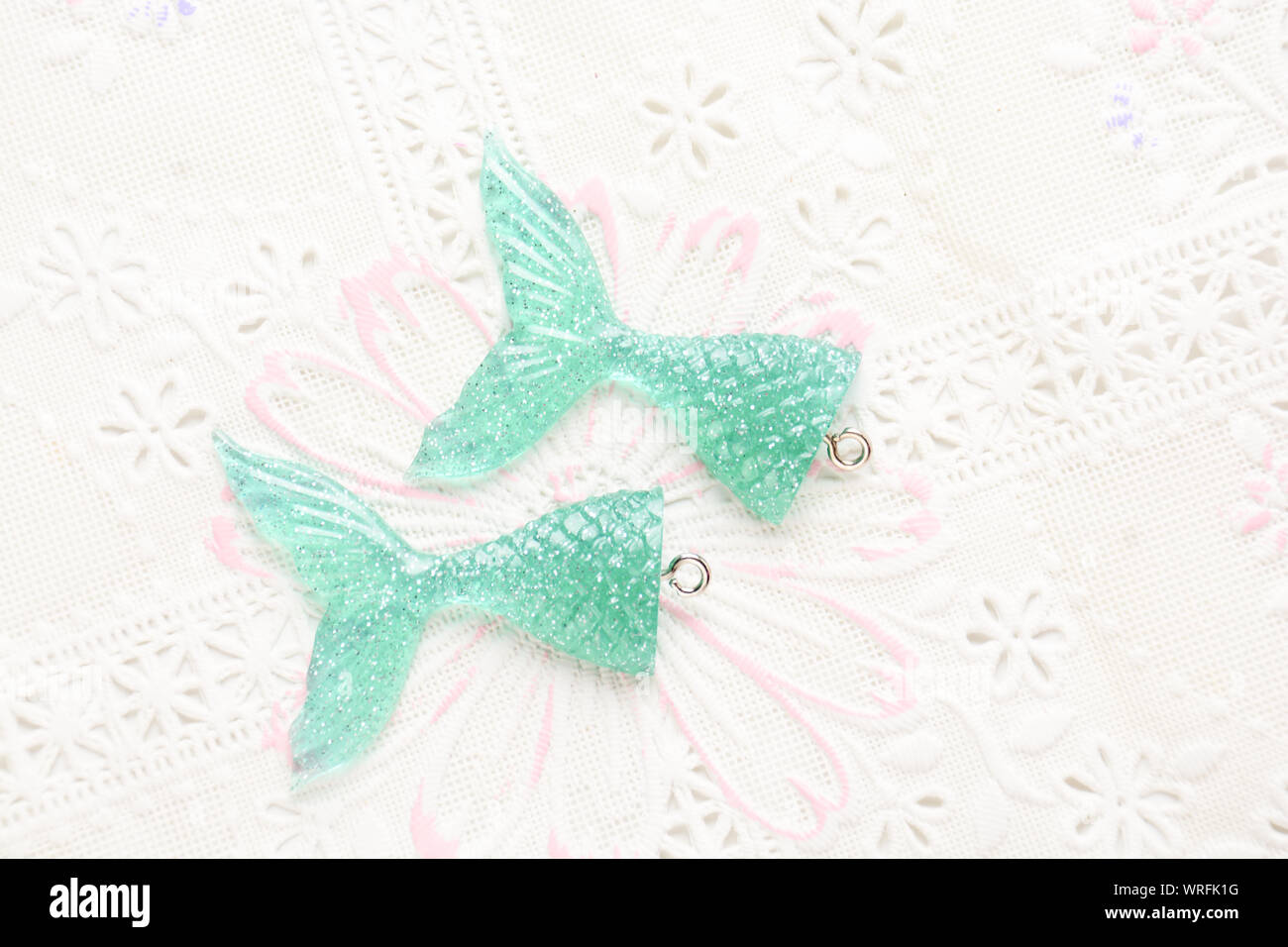 Mermaid coda resina glitter portachiavi charms Foto Stock