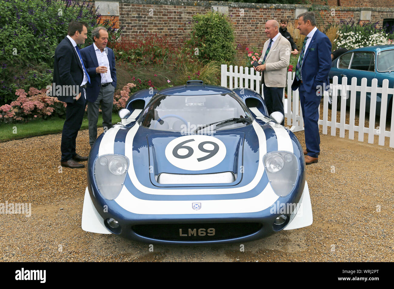 Lancio del sistema Ecurie Ecosse LM69 prototipo, Concours di eleganza 2019, Hampton Court Palace, East Molesey Surrey, Inghilterra, Regno Unito, Europa Foto Stock