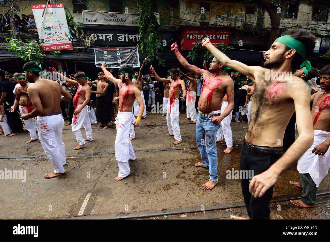 Kolkata, West Bengal, India. Decimo Sep, 2019. Musulmani indiani durante Muharram processione in Kolkata su 10/09/2019 Credit: Sumit Sanyal/ZUMA filo/Alamy Live News Foto Stock