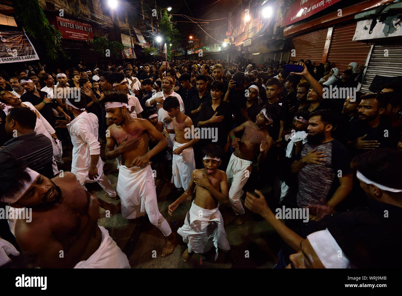 Kolkata, West Bengal, India. Decimo Sep, 2019. Musulmani indiani durante Muharram processione in Kolkata su 10/09/2019 Credit: Sumit Sanyal/ZUMA filo/Alamy Live News Foto Stock