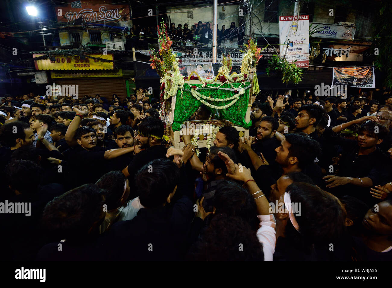 Kolkata, West Bengal, India. Decimo Sep, 2019. Musulmani indiani durante Muharram processione in Kolkata su 10/09/2019 Credit: Sumit Sanyal/ZUMA filo/Alamy Live News Foto Stock