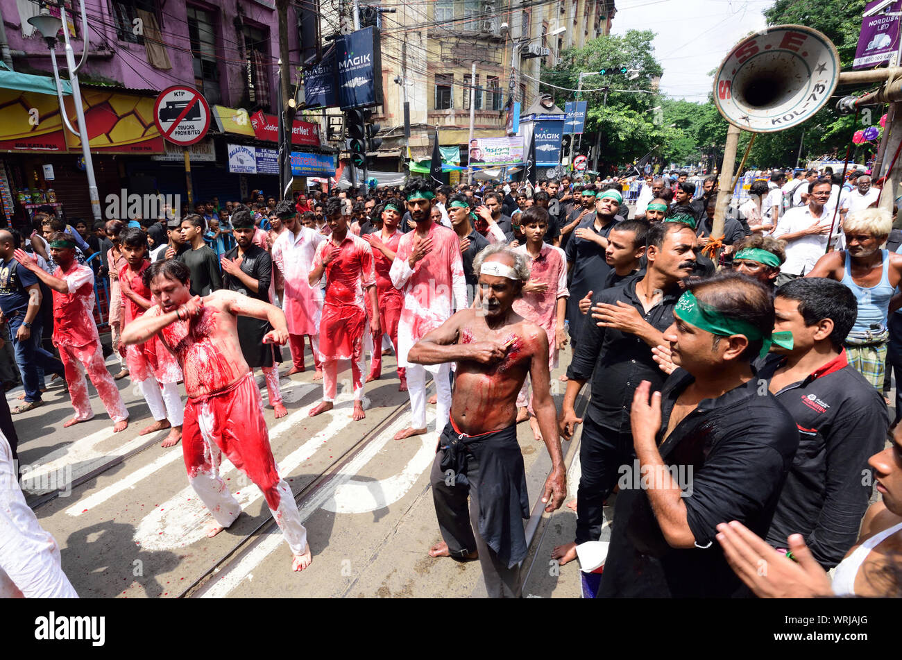 Kolkata, West Bengal, India. Decimo Sep, 2019. Musulmani indiani durante Muharram processione in Kolkata su 10/09/2019 Credit: Sumit Sanyal/ZUMA filo/Alamy Live News Foto Stock
