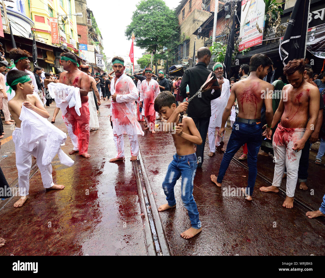 Kolkata, West Bengal, India. Decimo Sep, 2019. Musulmani indiani durante Muharram processione in Kolkata su 10/09/2019 Credit: Sumit Sanyal/ZUMA filo/Alamy Live News Foto Stock