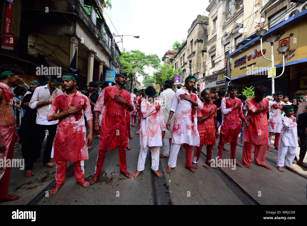 Kolkata, West Bengal, India. Decimo Sep, 2019. Musulmani indiani durante Muharram processione in Kolkata su 10/09/2019 Credit: Sumit Sanyal/ZUMA filo/Alamy Live News Foto Stock