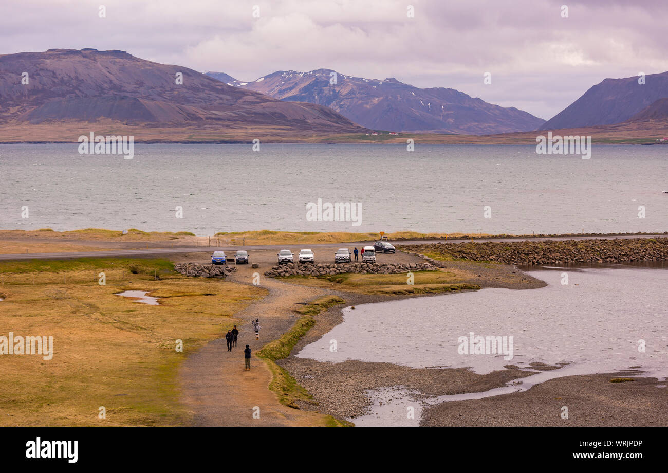SNAEFELLSNES PENINSULA, Islanda - paesaggio di montagna vicino alla città costiera di Grundarfjordur. Foto Stock