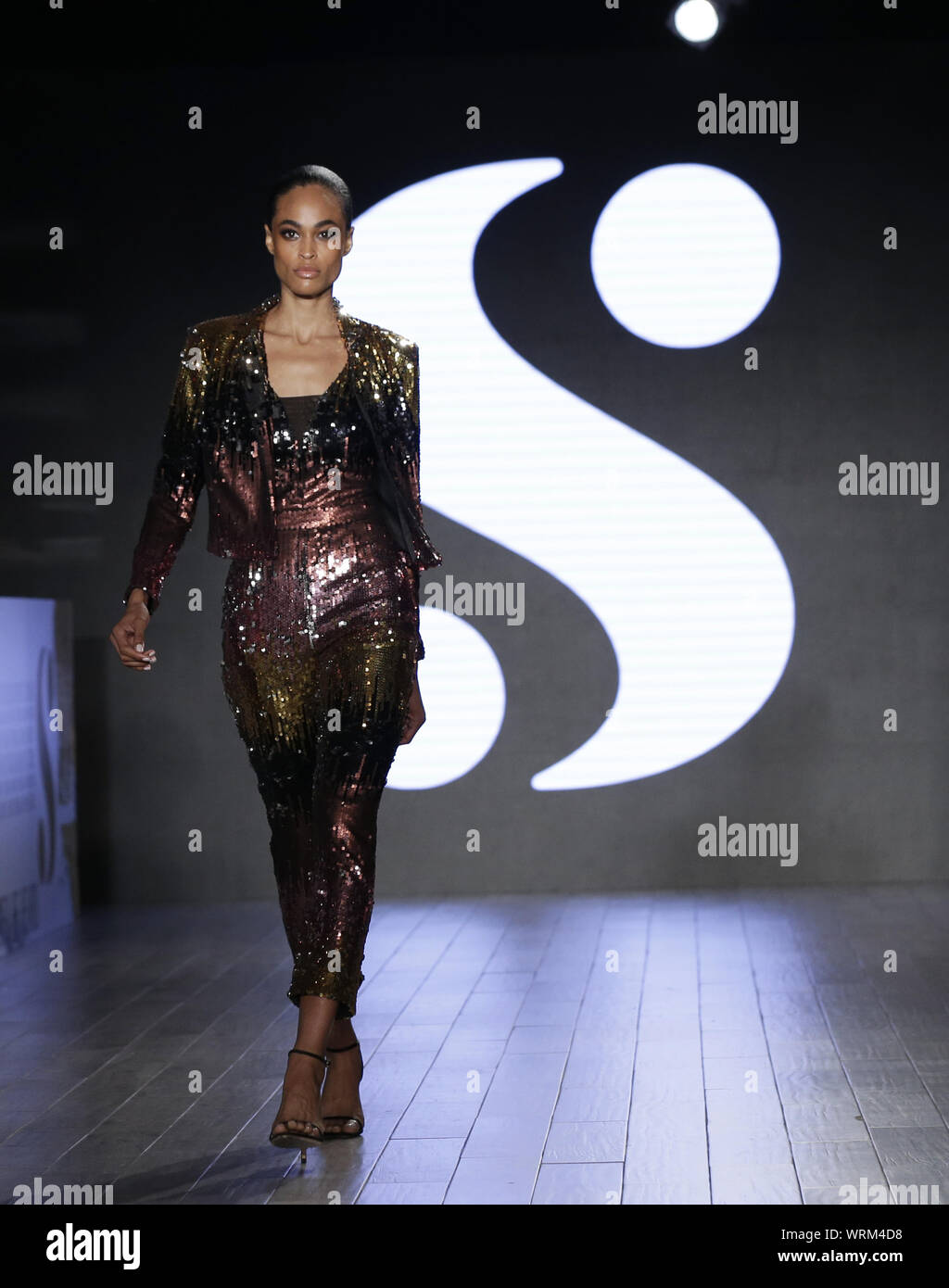 New York, Stati Uniti. Decimo Sep, 2019. I modelli a piedi sulla pista di La Serena di Serena Williams sfilata di moda al Metropolitan West639 durante la settimana della moda di New York: La mostra il Martedì, 10 settembre 2019 a New York City. Foto di Giovanni Angelillo/UPI Credito: UPI/Alamy Live News Foto Stock