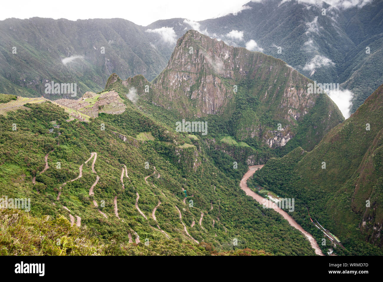 Vista del Machu Picchu da lontano Foto Stock