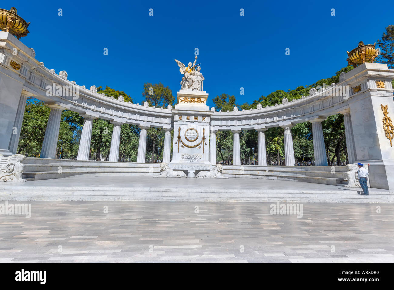 Città del Messico, Messico-2 agosto, 2019: Landmark Benito Juarez monumento (l'Juarez emiciclo) a Città del Messico Alameda Central Park Foto Stock