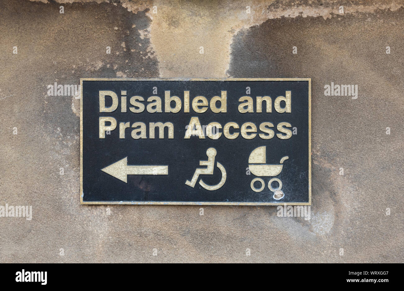 Esigenze speciali ingresso sign in Liverpool Foto Stock