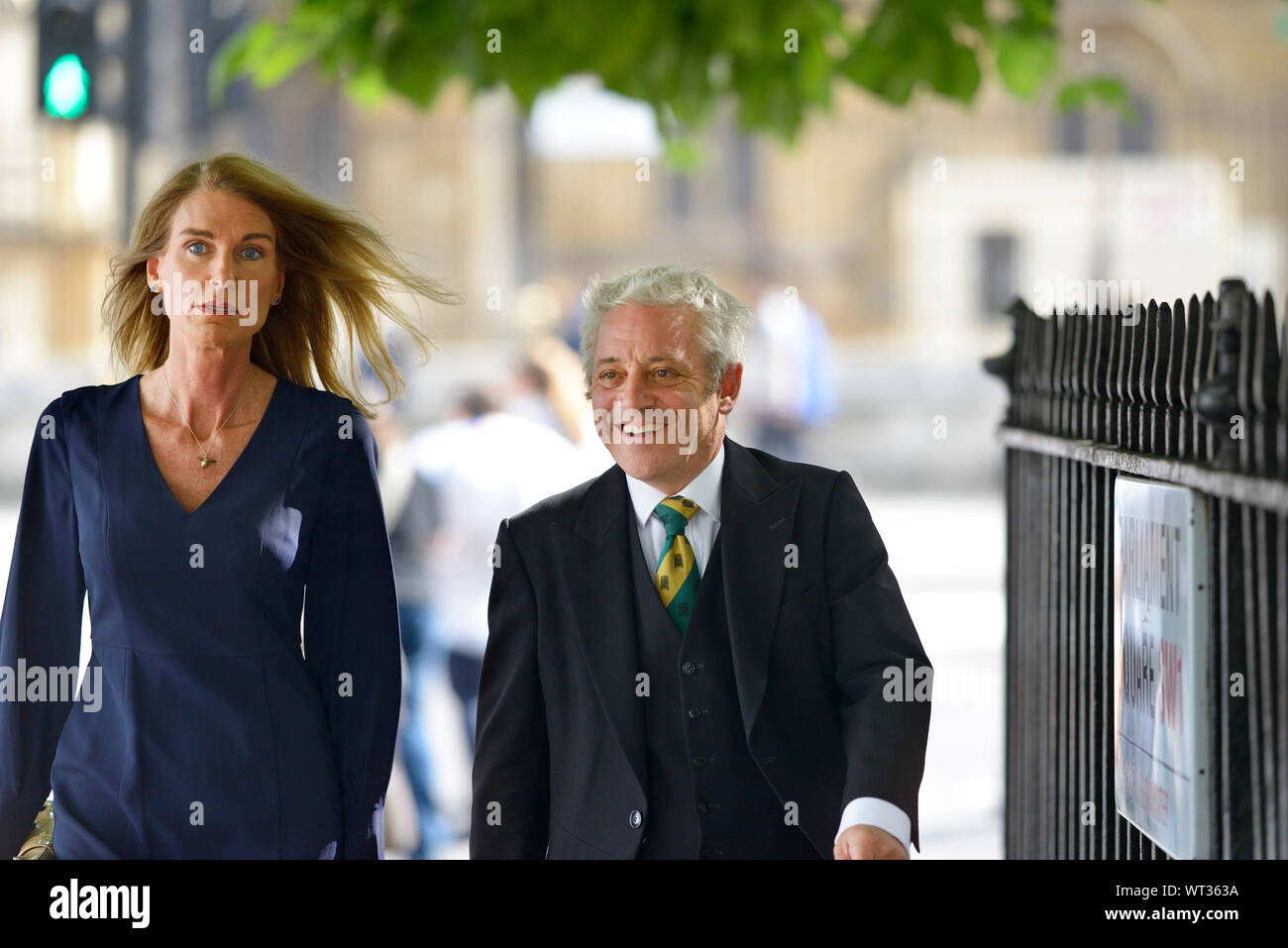 John Bercow MP - Altoparlante della House of Commons - In cammino con la moglie Sally in Westminster, 10 Settembre 2019 Foto Stock
