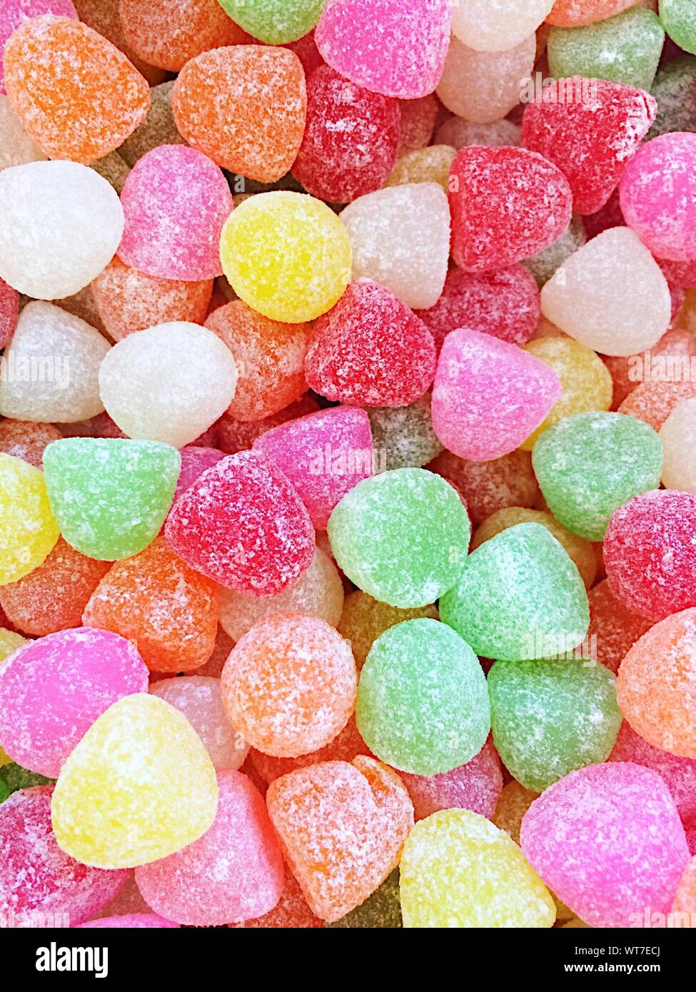 Telaio completo colpo di zucchero colorate caramelle Foto stock - Alamy