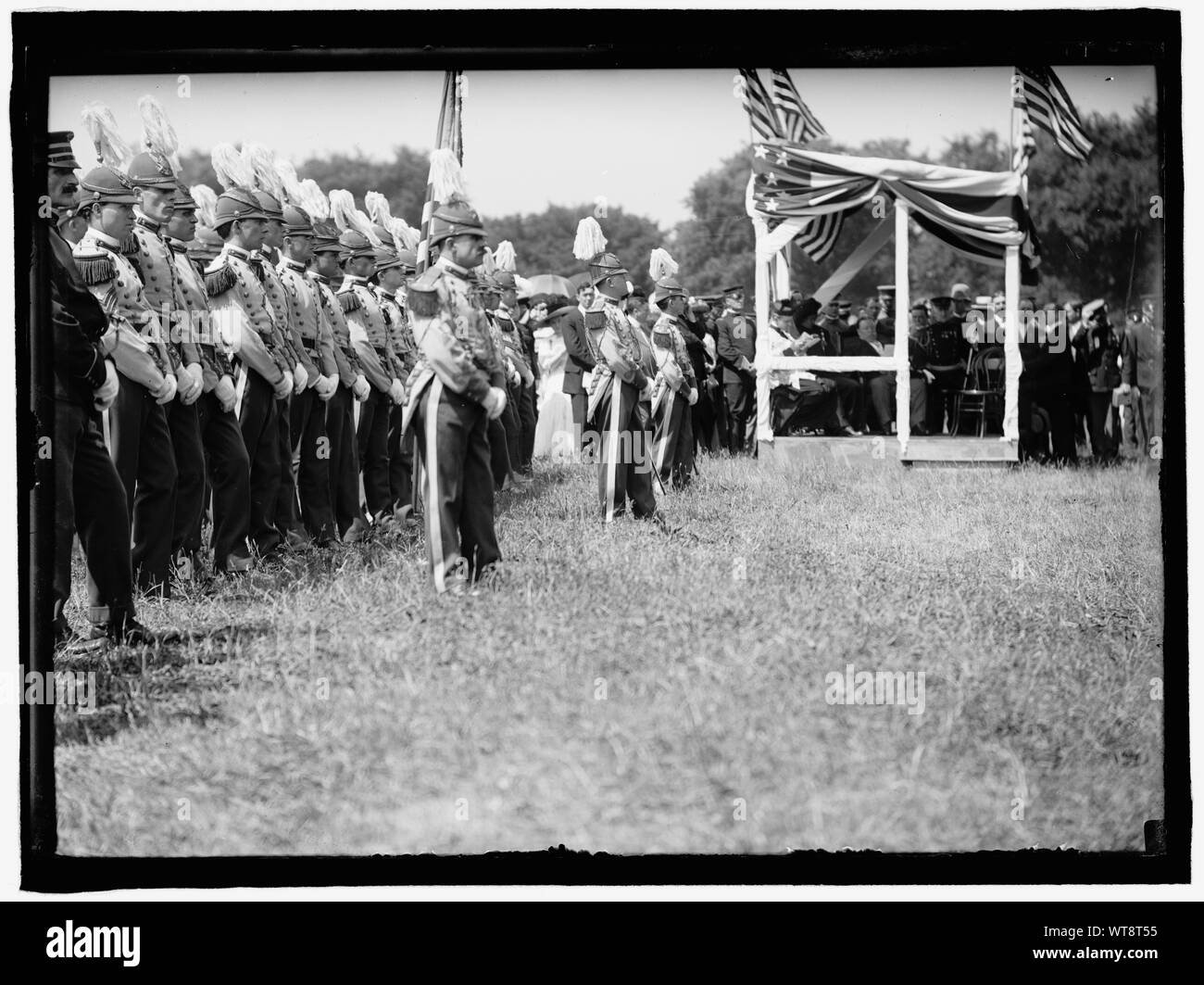 Campo militare messa da SANTO NOME SOC. Della chiesa cattolica romana. CORCORAN CADETTI Foto Stock