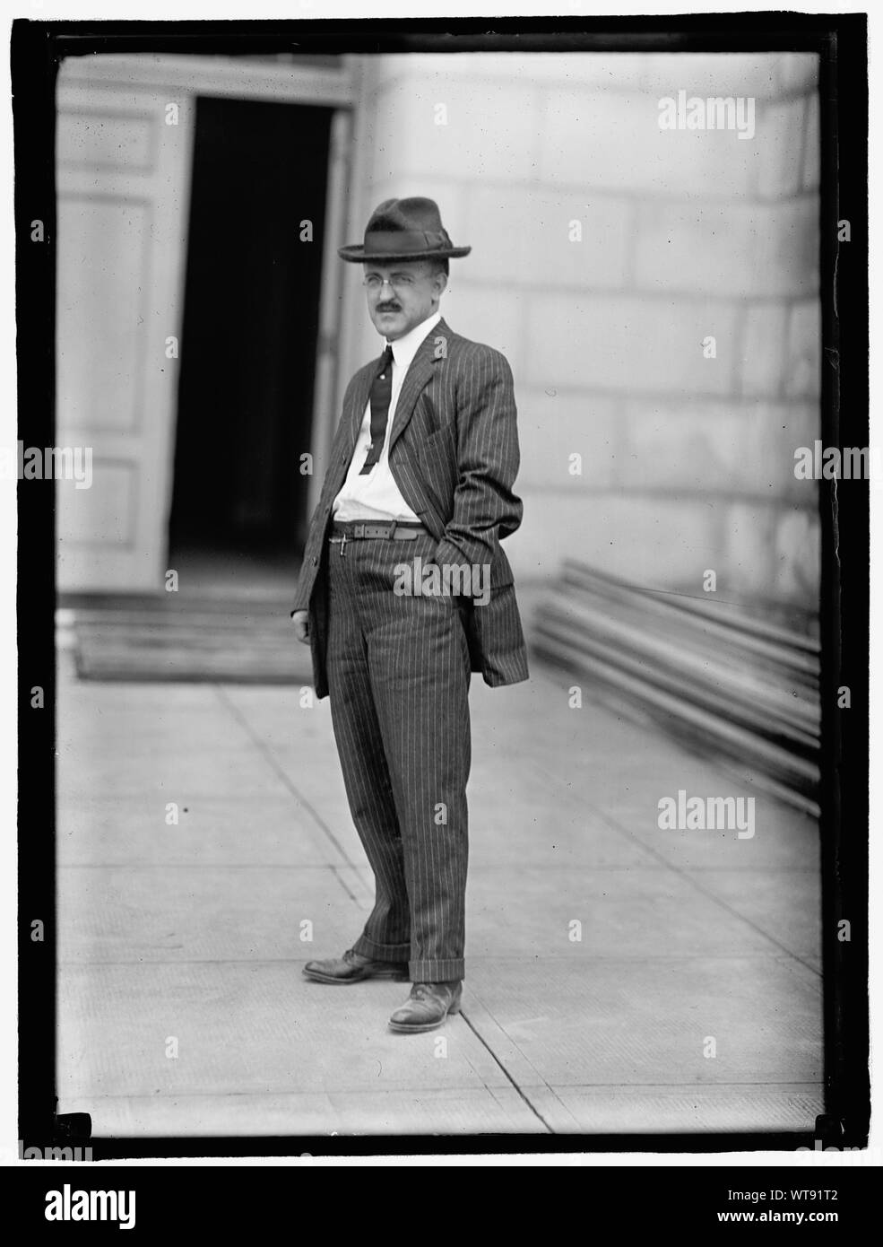 Metropolitana monorotaia, Capitol al Senato. Uomo che sistema installato Foto Stock