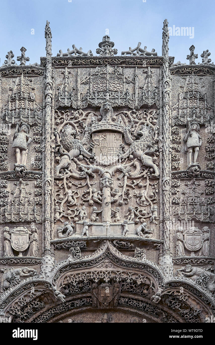 Il Colegio de San Gregorio nella città di Valladolid, una delle più importanti opere del tardo gotico in Spagna. Costruito alla fine del XV secolo Foto Stock