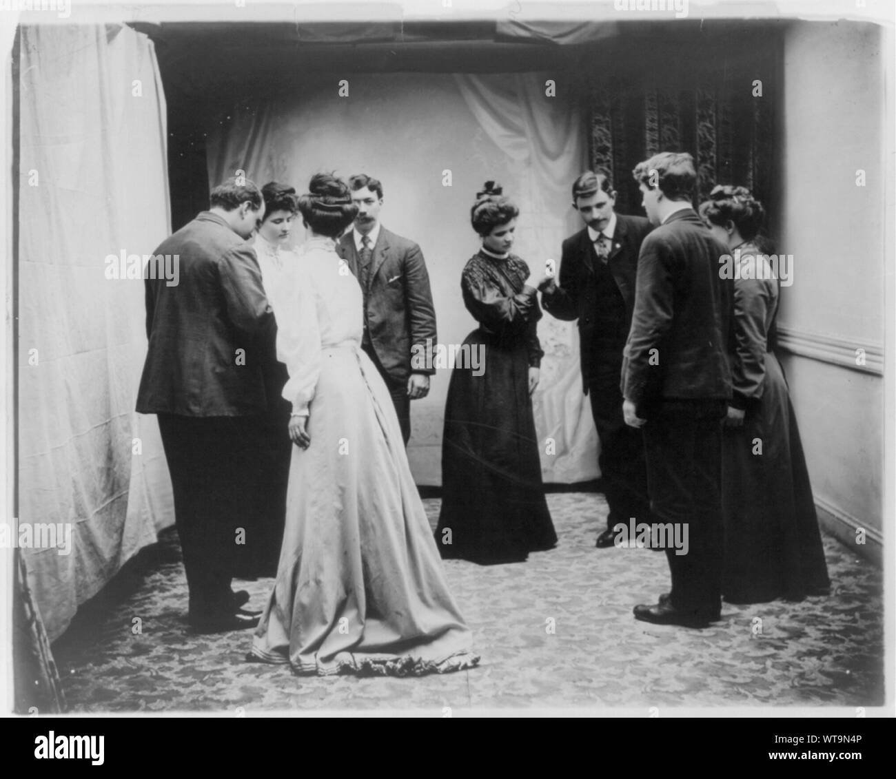 Membri del Monaghan uomini danza irlandese di classe e i loro partner Foto Stock