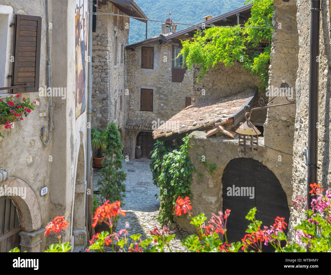 Canale di Teno - Il ailsle nella rurale piccolo villaggio di montagna vicino a Lago di Teno lago. Foto Stock