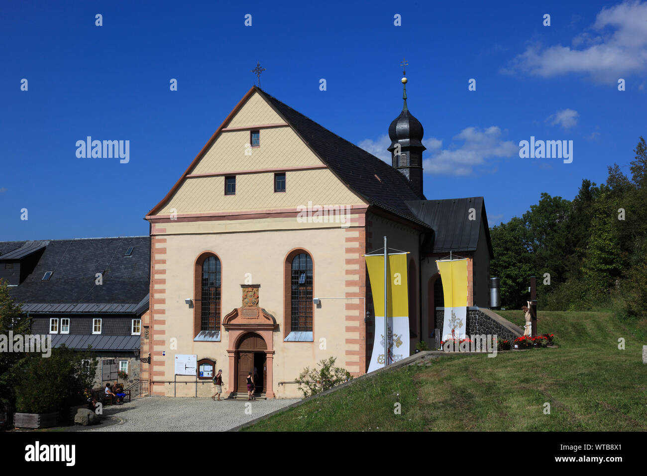 Klosterkirche des Kloster Kreuzberg, ein Kloster der Franziskaner-Observanten nahe der Stadt Bischofsheim an der Rhön, Landkreis Rhön-Grabfeld, Unterf Foto Stock