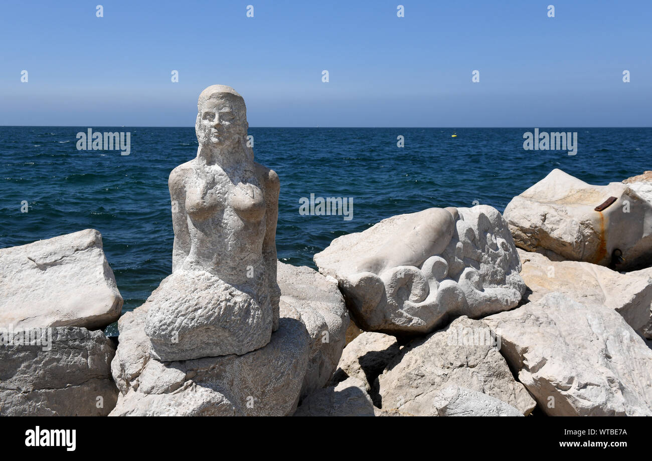 Pirano, Slovenia, sculture di roccia del litorale adriatico Foto Stock