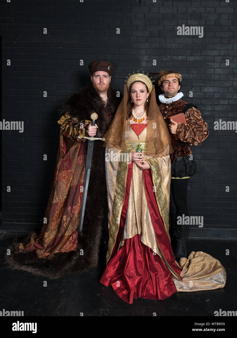 Michael Thatcher di Lancaster, Pennsylvania; Caitlin Cavannaugh di Chicago, Illinois; e Andi Dema di Bloomington, Indiana, sono tre membri della compagnia del Texas Shakespeare Festival a Kilgore College in Kilgore, Texas Foto Stock