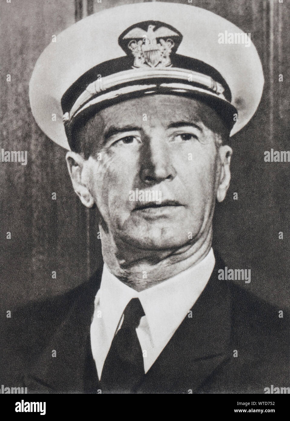 Admiral Ernest King (1878 - 1956) fu Comandante in Capo, Stati Uniti flotta (COMINCH) e Capo di operazioni navali (CNO) durante la Seconda Guerra Mondiale. Foto Stock