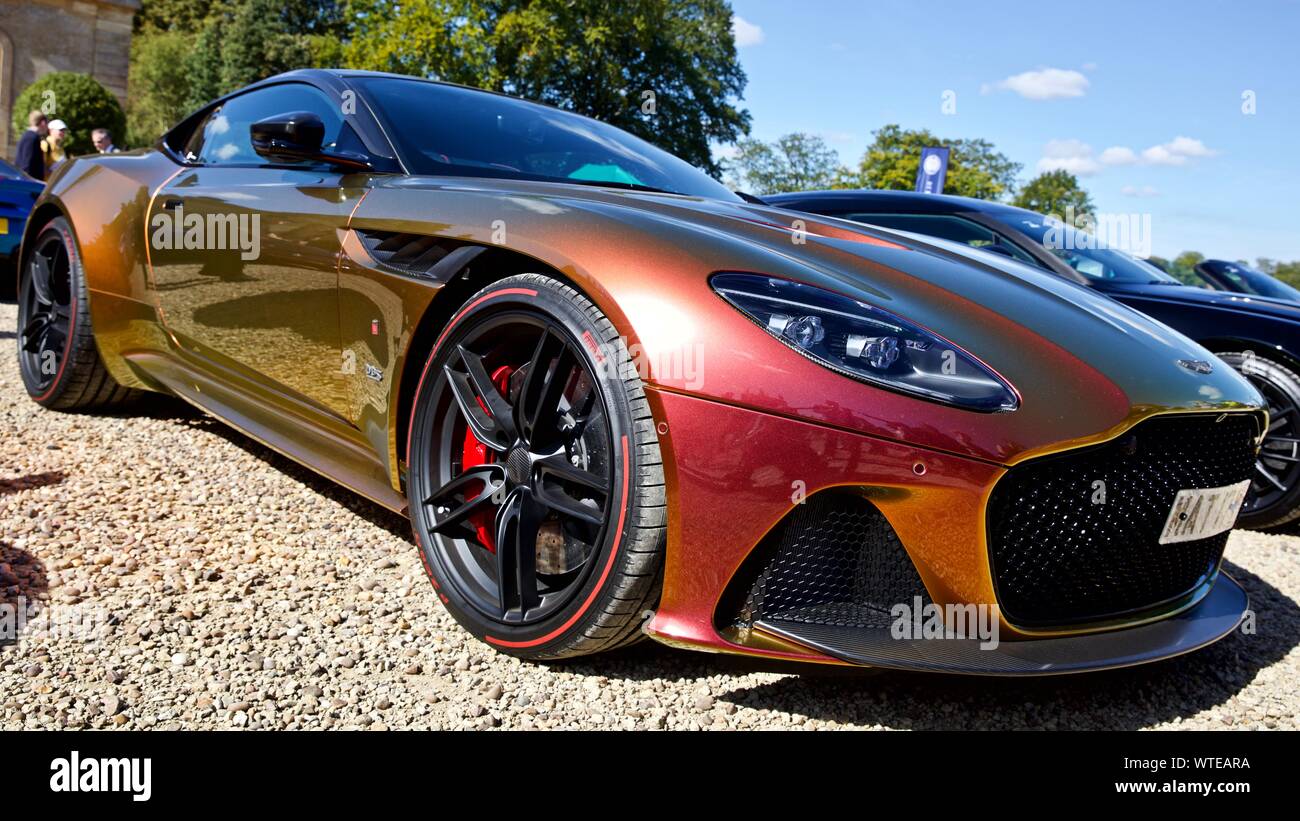 Aston Martin DBS Superleggera in mostra presso il 2019 Concours d'Eleganza a Blenheim Palace il 8 settembre 2019 Foto Stock