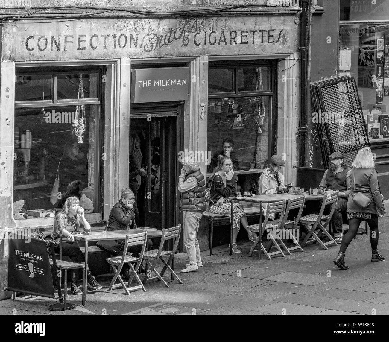 Il lattaio Cafe in Cockburn Street, Edimburgo, Scozia, Regno Unito. Foto Stock Il lattaio Cafe in Cockburn Street, Edimburgo, Scozia, Regno Unito. Foto Stock