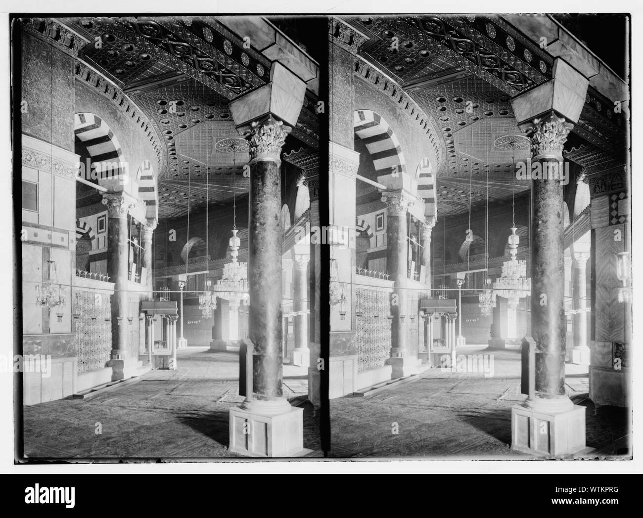 La moschea di Omar [cioè, Cupola della Roccia], interno Foto Stock