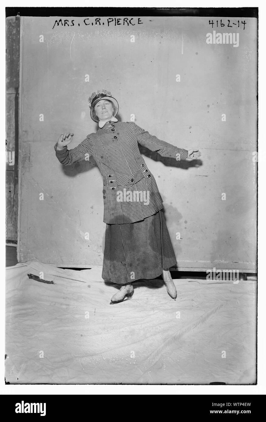 La sig.ra C.R. Pierce [pattinaggio sul ghiaccio] Foto Stock