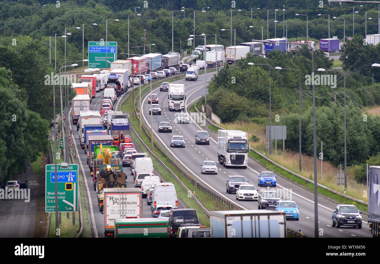 Inceppamento di traffico sulla A1/m Superstrada skellow Yorkshire Regno Unito Foto Stock
